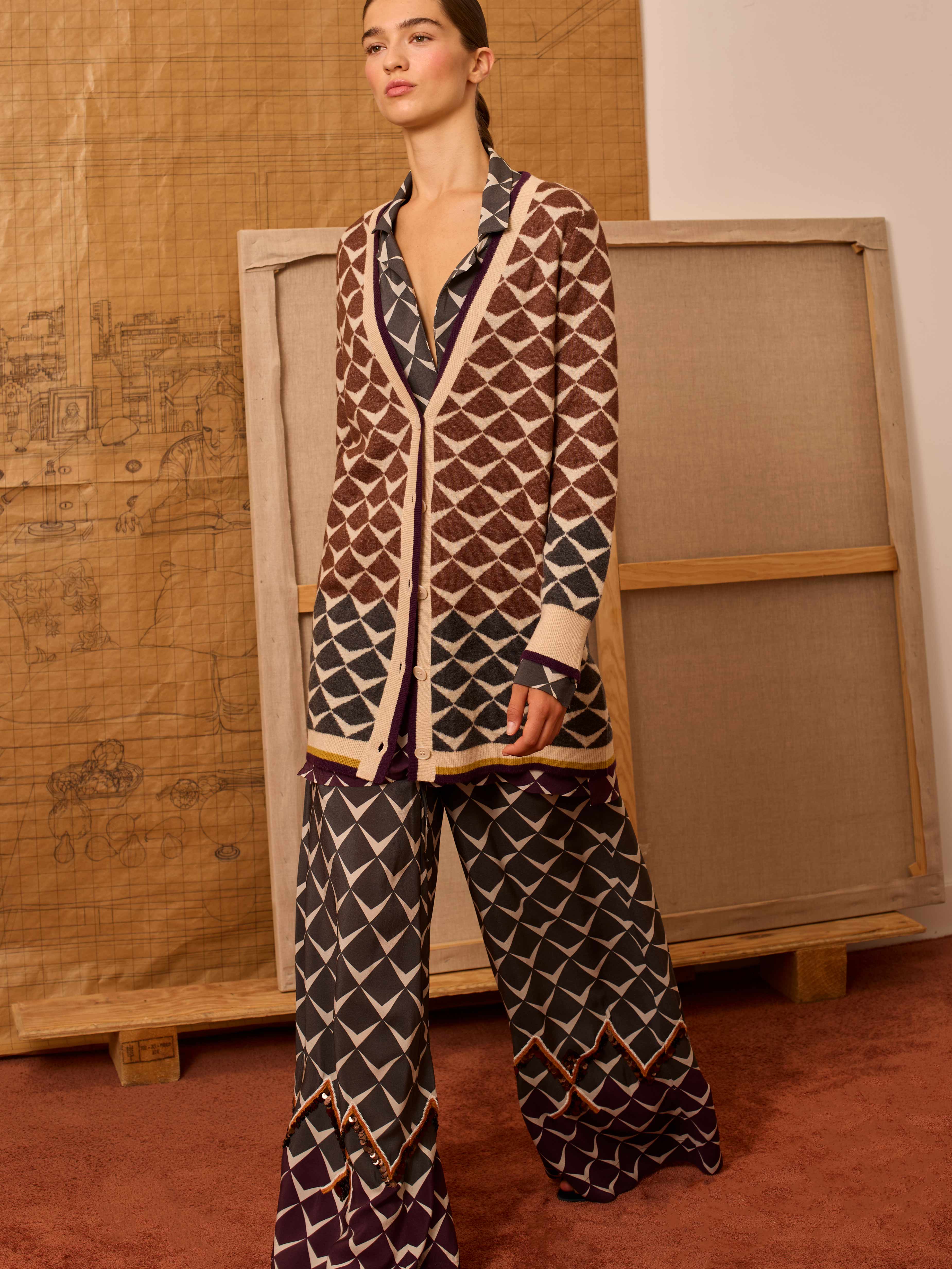 Chaqueta greca de intarsia marrón