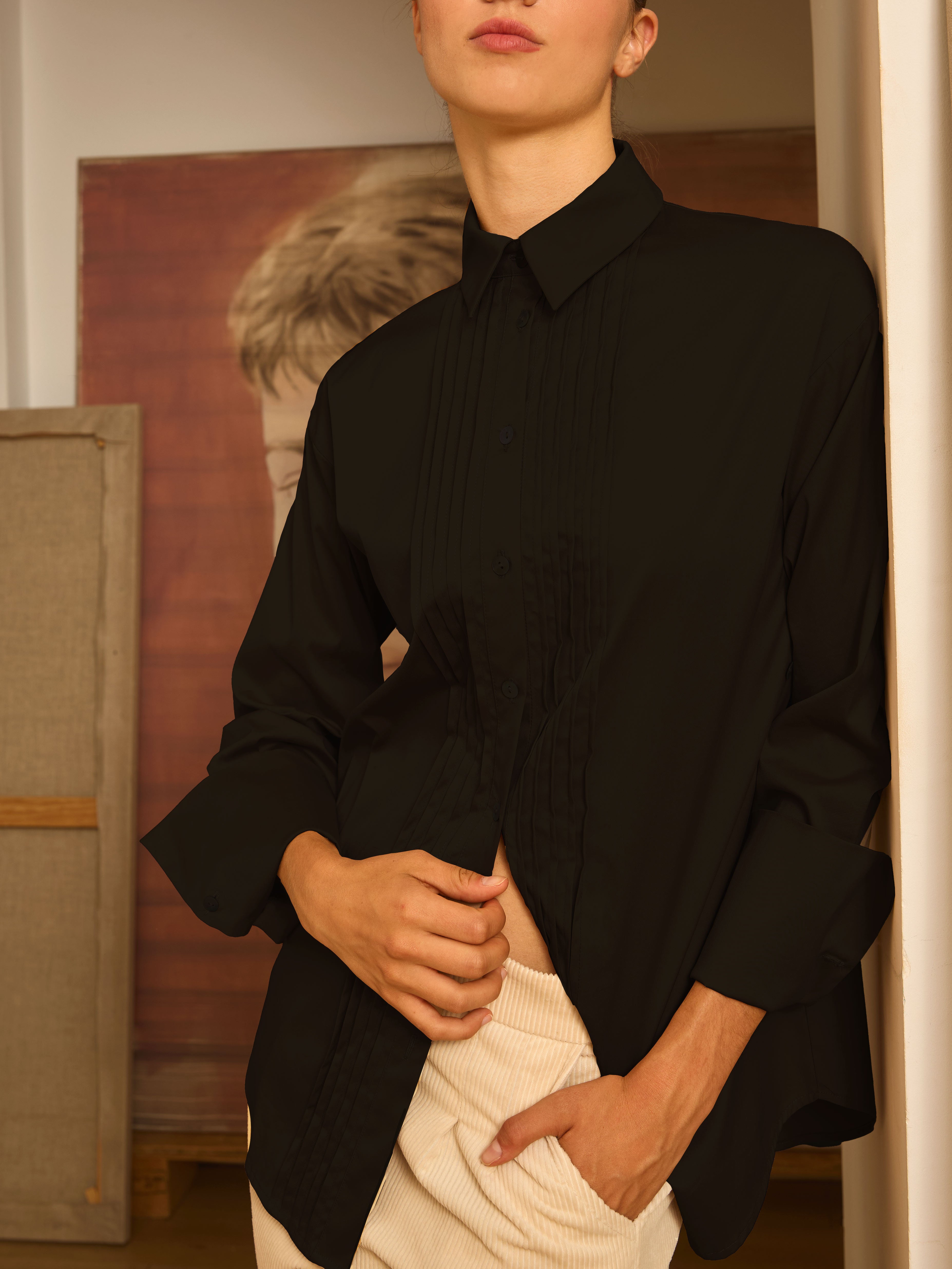 Camisa negra con jaretas