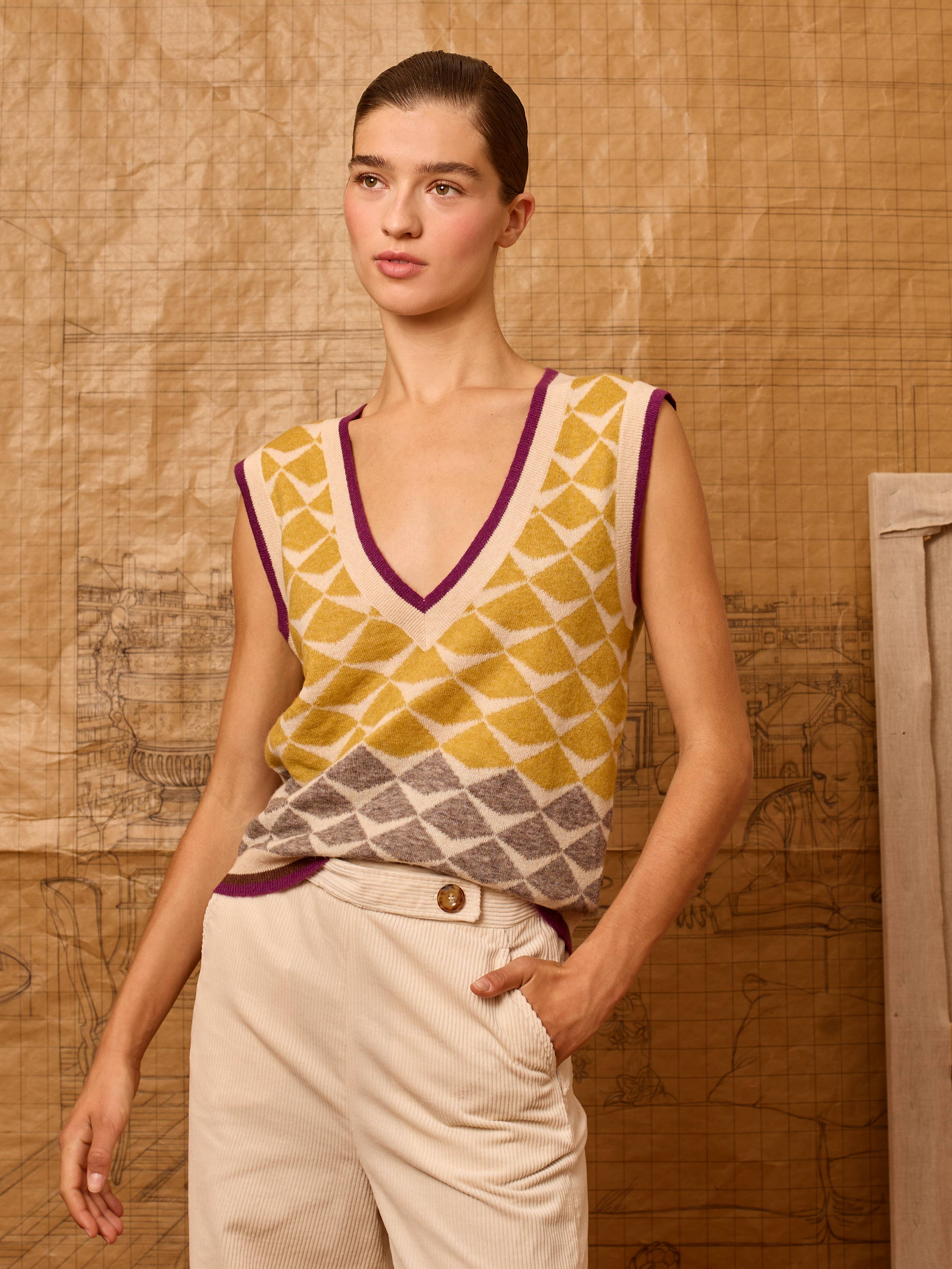 Chaleco greca de intarsia amarillo